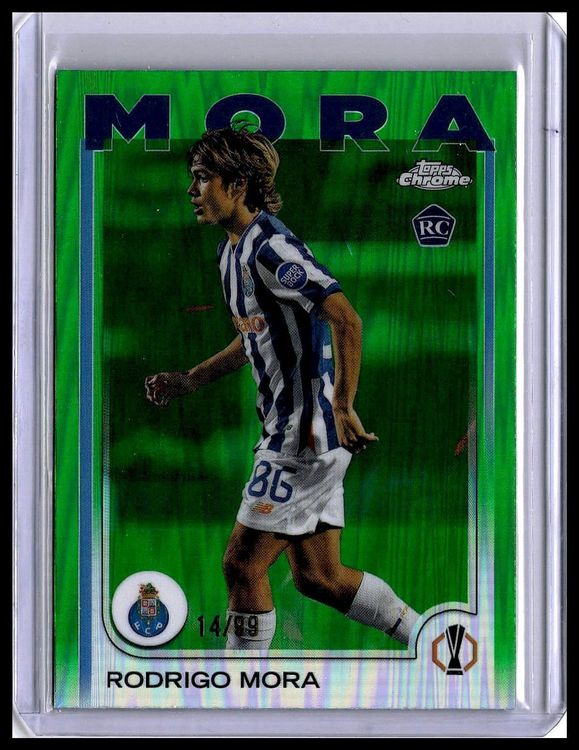 2024-25 Topps Chrome UEFA - Rodrigo Mora - Green Mojo Refractor /99 - FC Porto